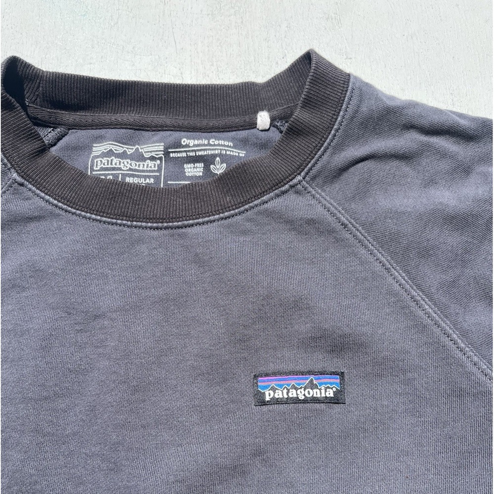 Men's Patagonia Sweatshirt Black Solid Logo M Spell-Out Outdoor Hike Camp STAIN